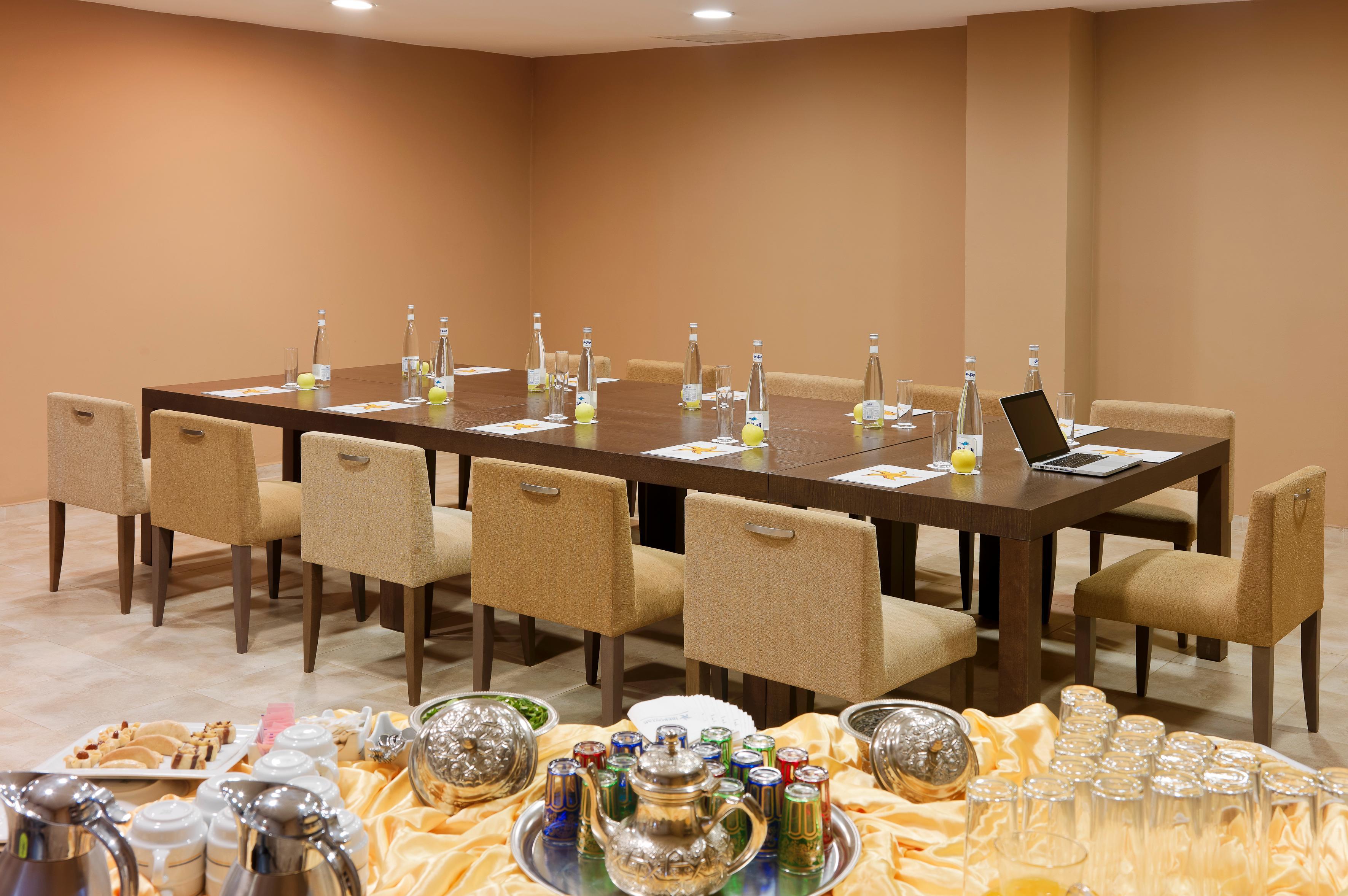 Hotel Iberostar Waves Saïdia Esterno foto Meeting room